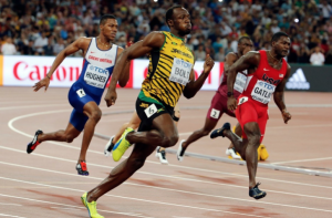 Above: Usain Bolt (Jamaica - Centre) with full pull stride running against Justin Gatlin (USA – far Right). Notice Bolt’s trail leg is right up to his glute (typical of a pulling motion) whereas Gatlin’s is lower but already starting his follow-through to his next stride (typical of a push stride). Also notice how Bolt is more upright but Gatlin is more pitched forward, again typical of the two different stride types. 