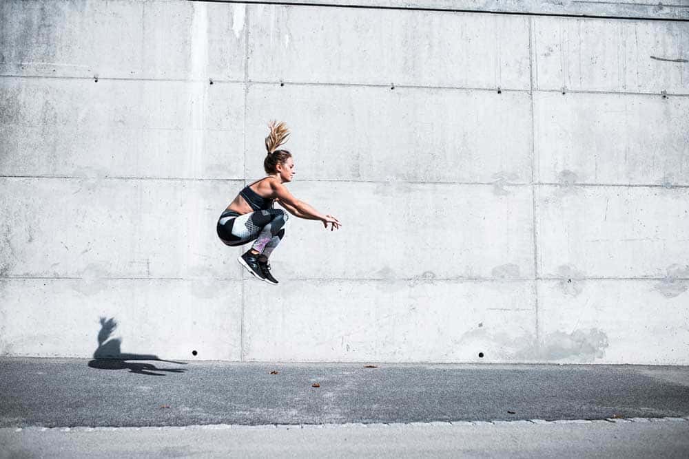 women high jumping